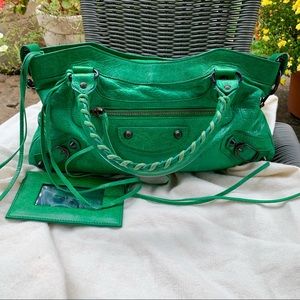 ⭐️ Balenciaga Classic First Bag: 2009 Pommier (Apple) ⭐️